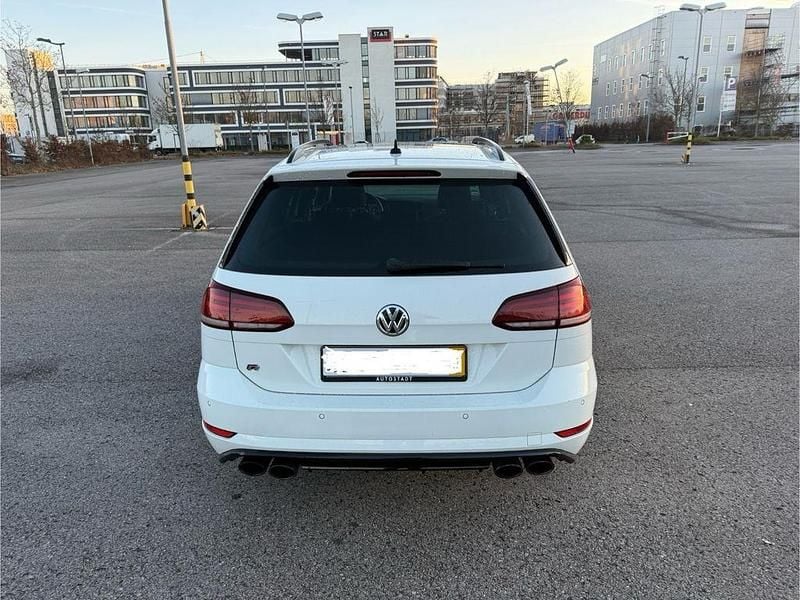 Gebraucht VW Golf VII R 310 PS (228 kW) 2018 Weiß Kombi