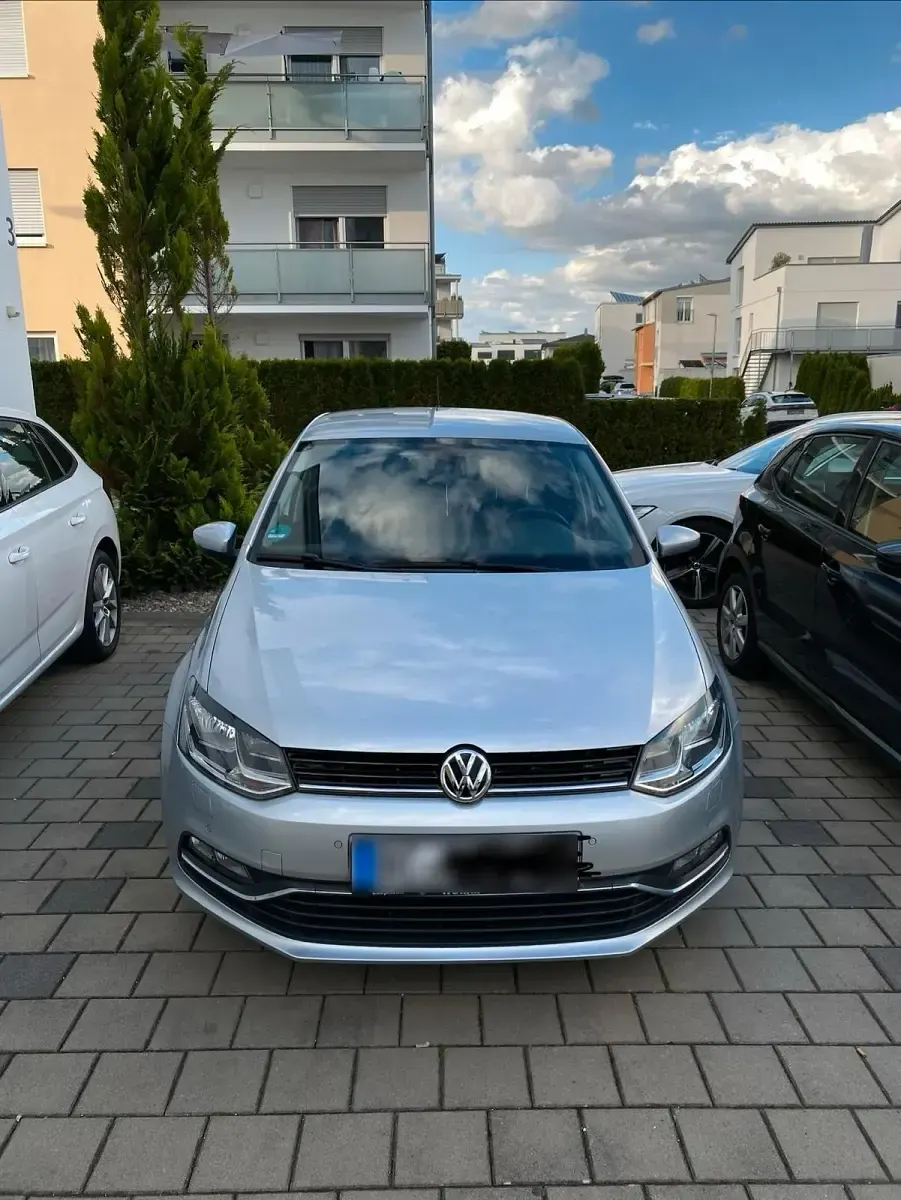 Gebraucht VW Polo 70 PS (51 kW) 2017 Grau Kleinwagen