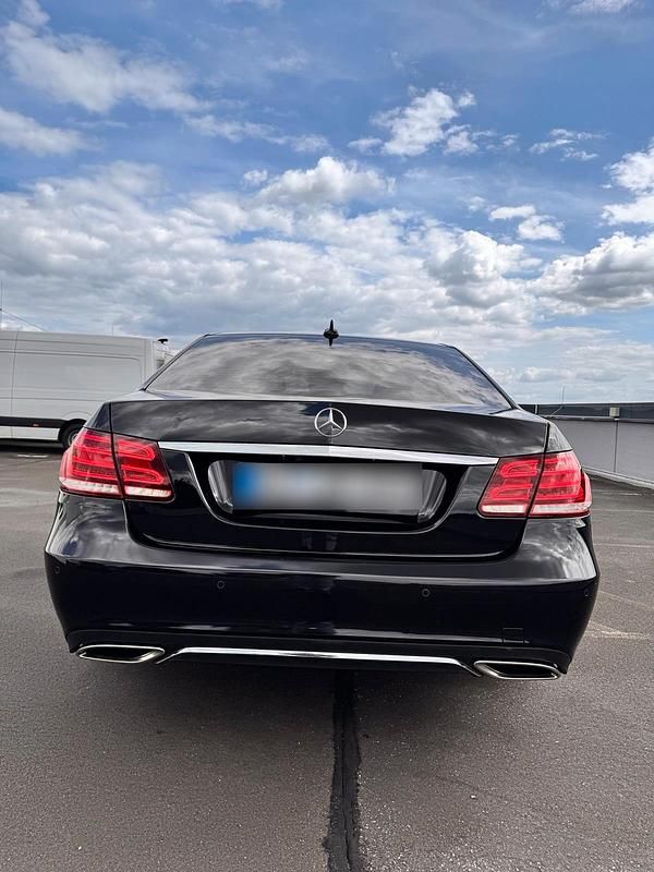 Gebraucht Mercedes E350 258 PS (189 kW) 2014 Schwarz Limousine