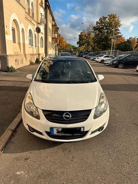 Weiß Gebraucht 2010 Opel Corsa Selection Kleinwagen | 1.200 € (Superpreis) - Bild 1/4