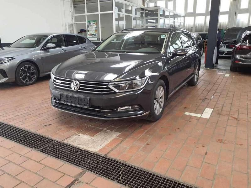 Gebraucht VW Passat 190 PS (139 kW) 2017 Grau Kombi