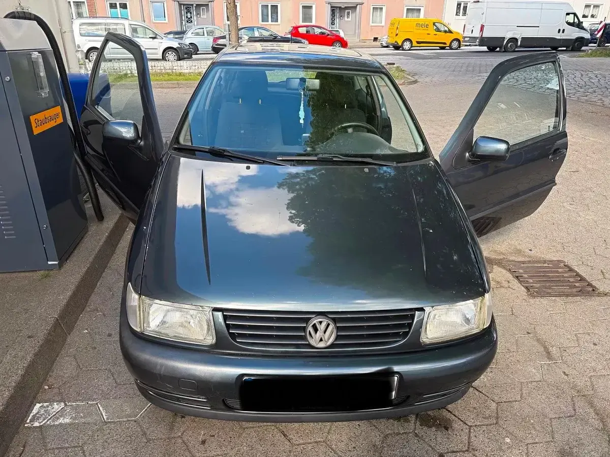 Second-hand VW Polo 100 CP (73 kW) 1999 Gri Hatchback