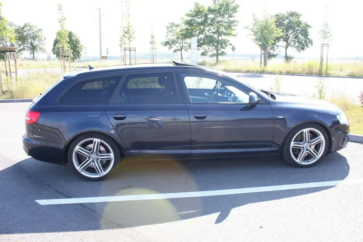 Gebraucht Audi A6 S-Line 239 PS (175 kW) 2011 Blau Kombi