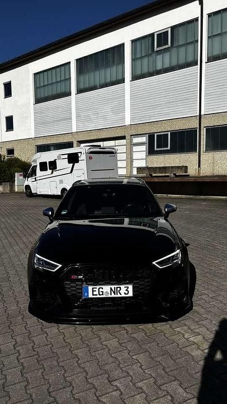 Gebraucht Audi RS3 Ambiente 400 PS (294 kW) 2018 Schwarz Limousine