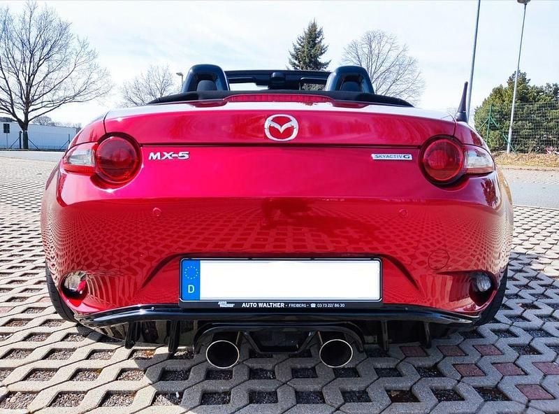 Gebraucht Mazda MX5 Ad'Vantage 132 PS (97 kW) 2021 Rot Cabrio