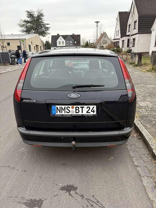 Gebraucht Ford Focus Ambiente 101 PS (74 kW) 2007 Kombi