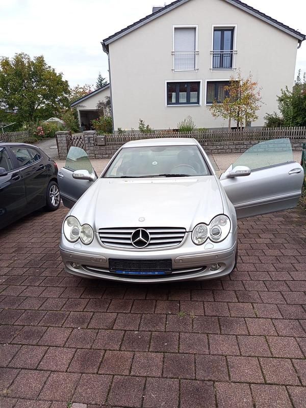 Silber Gebraucht 2003 Mercedes CLK320 Coupé | 2.990 € (Fairer Preis) - Bild 1/4