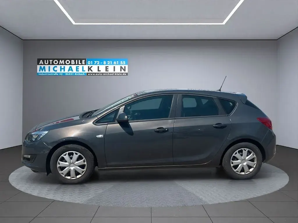 Gebraucht Opel Astra 116 PS (85 kW) 2015 Grau Limousine