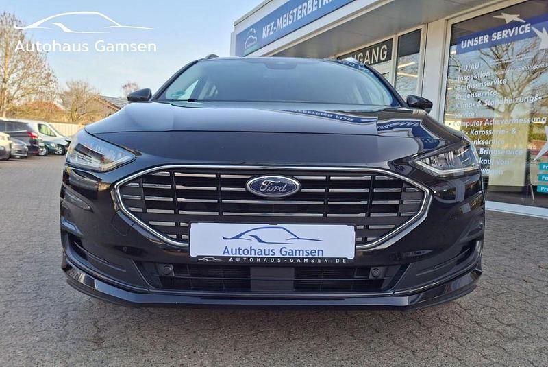 Gebraucht Ford Focus Titanium 120 PS (88 kW) 2022 Schwarz Limousine