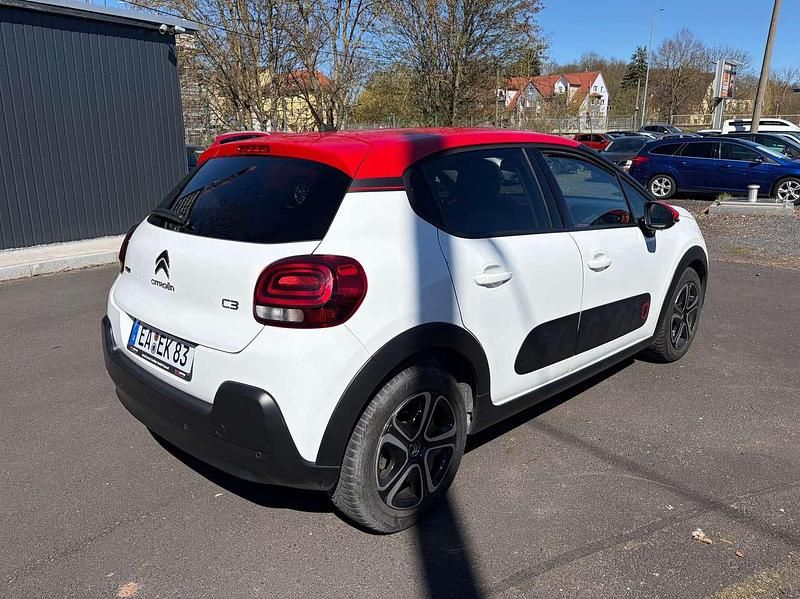 Gebraucht Citroën C3 Shine 110 PS (80 kW) 2017 Lack weiss banquise/deckende Kleinwagen