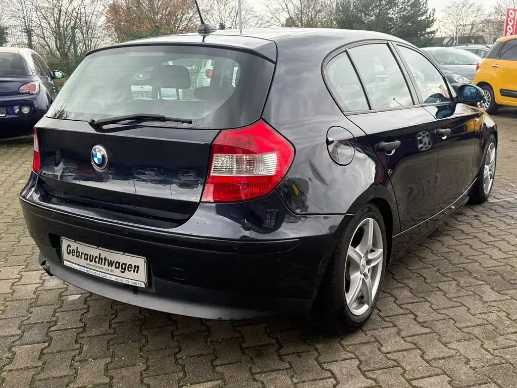 Gebraucht BMW 116 116 PS (85 kW) 2007 Monacoblau Kleinwagen