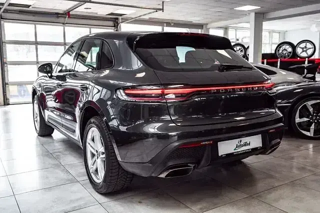 Gebraucht Porsche Macan 265 PS (194 kW) 2023 Grau SUV
