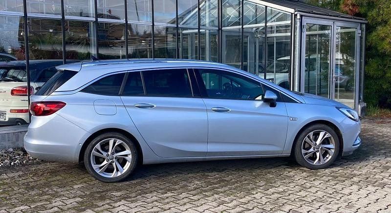 Gebraucht Opel Astra Innovation 150 PS (110 kW) 2019 Flip chip/magnetic silver Kombi