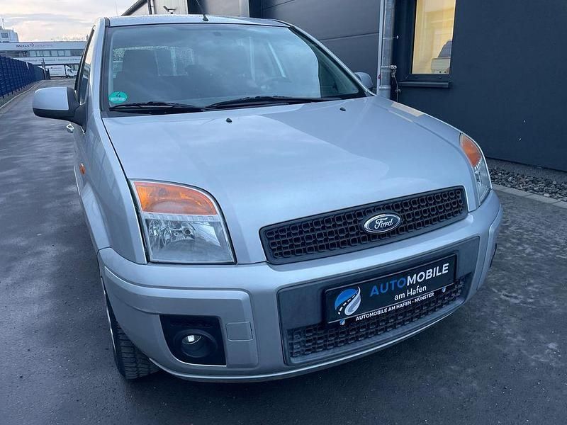 Gebraucht Ford Fusion Trend 80 PS (58 kW) 2011 Silber Kleinwagen