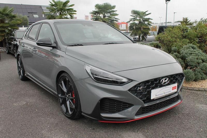 Grau Gebraucht 2021 Hyundai i30 N Performance Limousine | 30.890 € (Teuer) - Bild 1/4