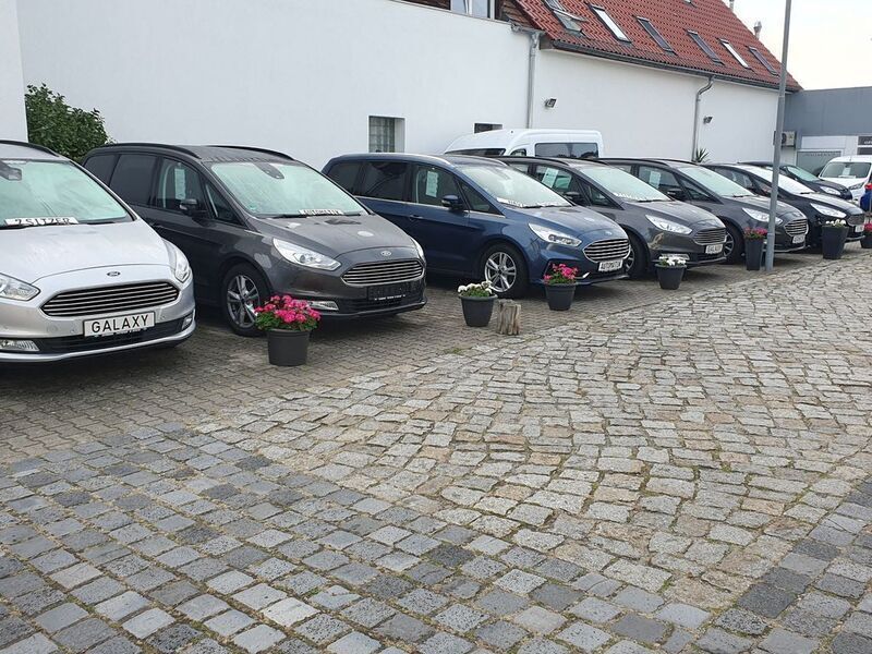 Grau Gebraucht 2019 Ford Galaxy Business Edition Van / Kleinbus | 23.600 € (Guter Preis) - Bild 1/1