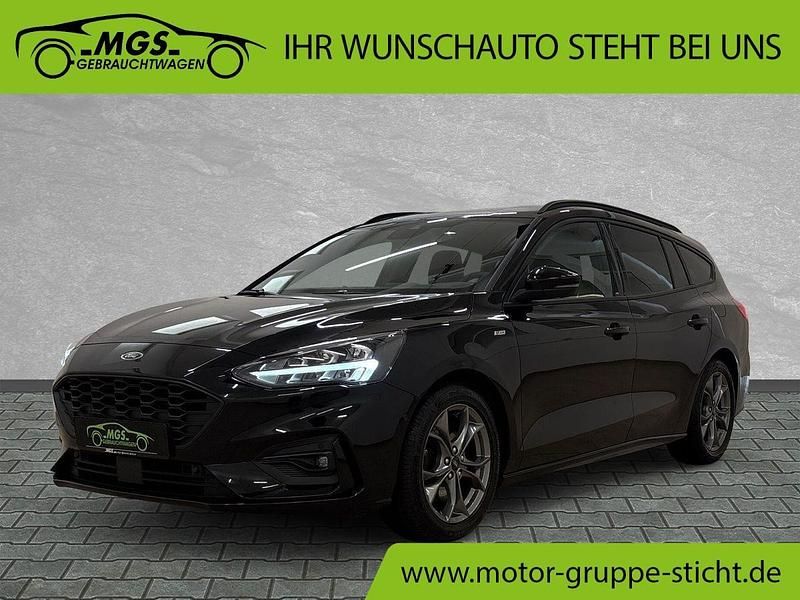 Gebraucht Ford Focus ST-Line 155 PS (114 kW) 2022 Obsidianschwarz Kombi