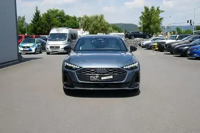 Gebraucht Audi A5 S-line plus 204 PS (150 kW) 2026 Blau Limousine