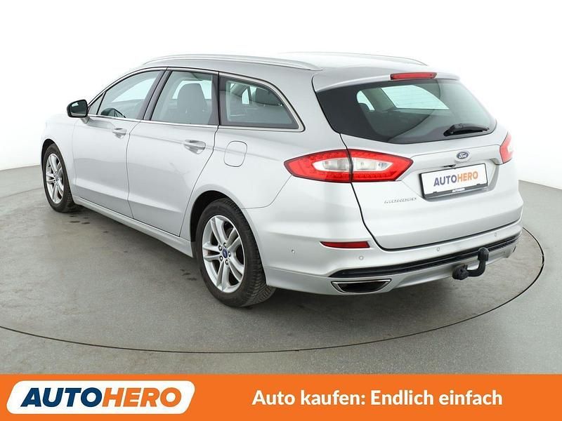 Gebraucht Ford Mondeo Titanium 180 PS (132 kW) 2015 Grau Kombi