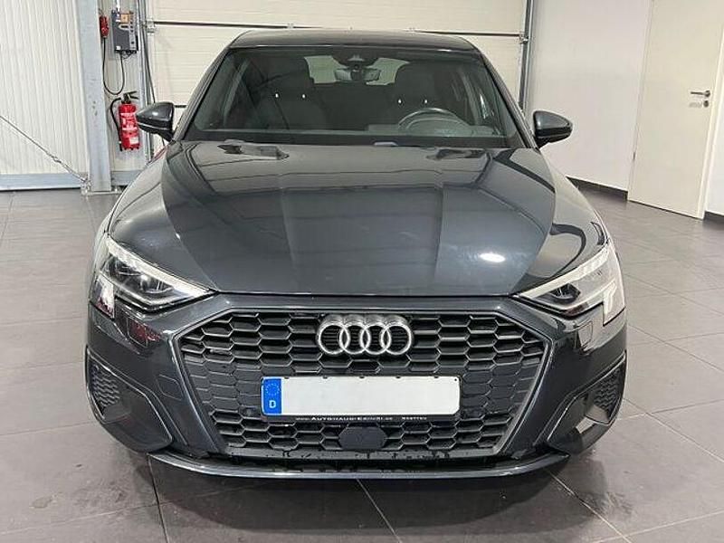 Gebraucht Audi A3 110 PS (80 kW) 2021 Grau Limousine