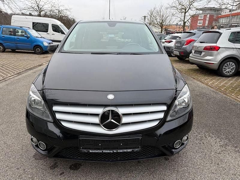 Gebraucht Mercedes B220 170 PS (125 kW) 2014 Schwarz Van / Kleinbus