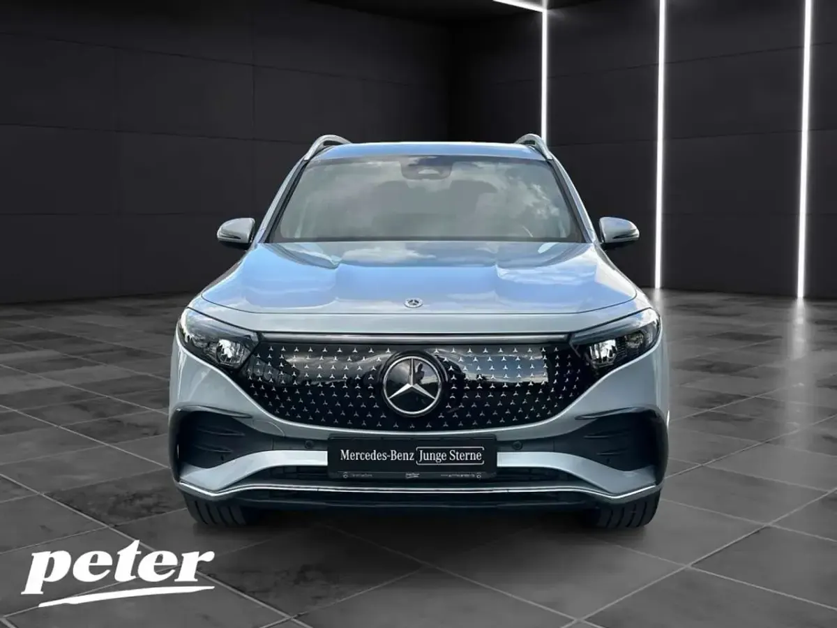 Gebraucht Mercedes EQB350 AMG 214 kW (292 PS) 2024 Metalliclack hightechsilber SUV