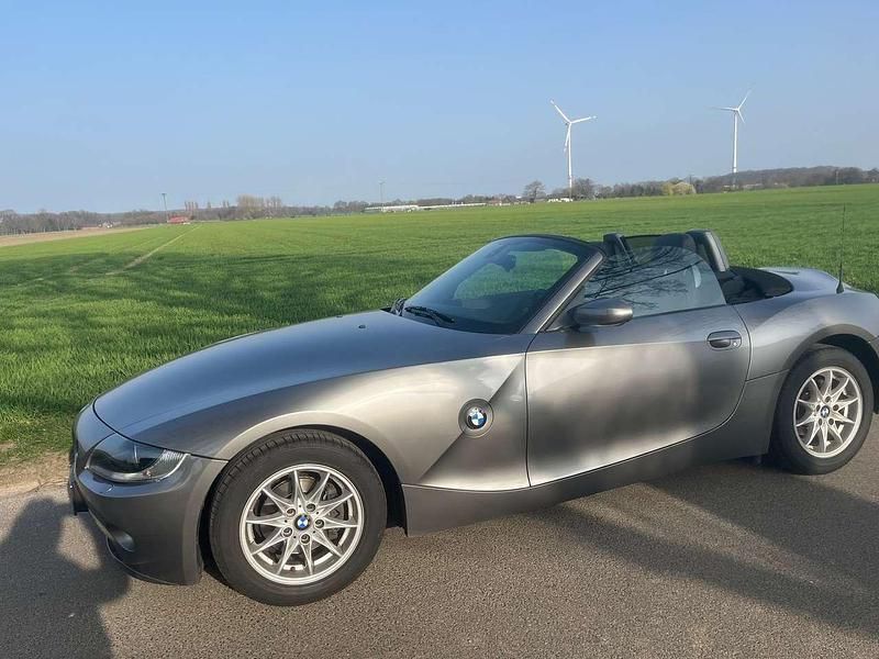 Gebraucht BMW Z4 170 PS (125 kW) 2005 Grau Cabrio