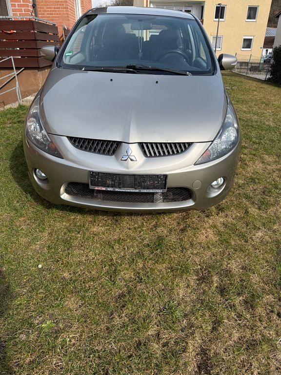 Gebraucht Mitsubishi Grandis Intense 140 PS (102 kW) 2007 Gelb Van / Kleinbus