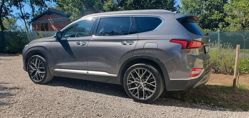 Gebraucht Hyundai Santa Fe Premium 200 PS (147 kW) 2020 Grau SUV