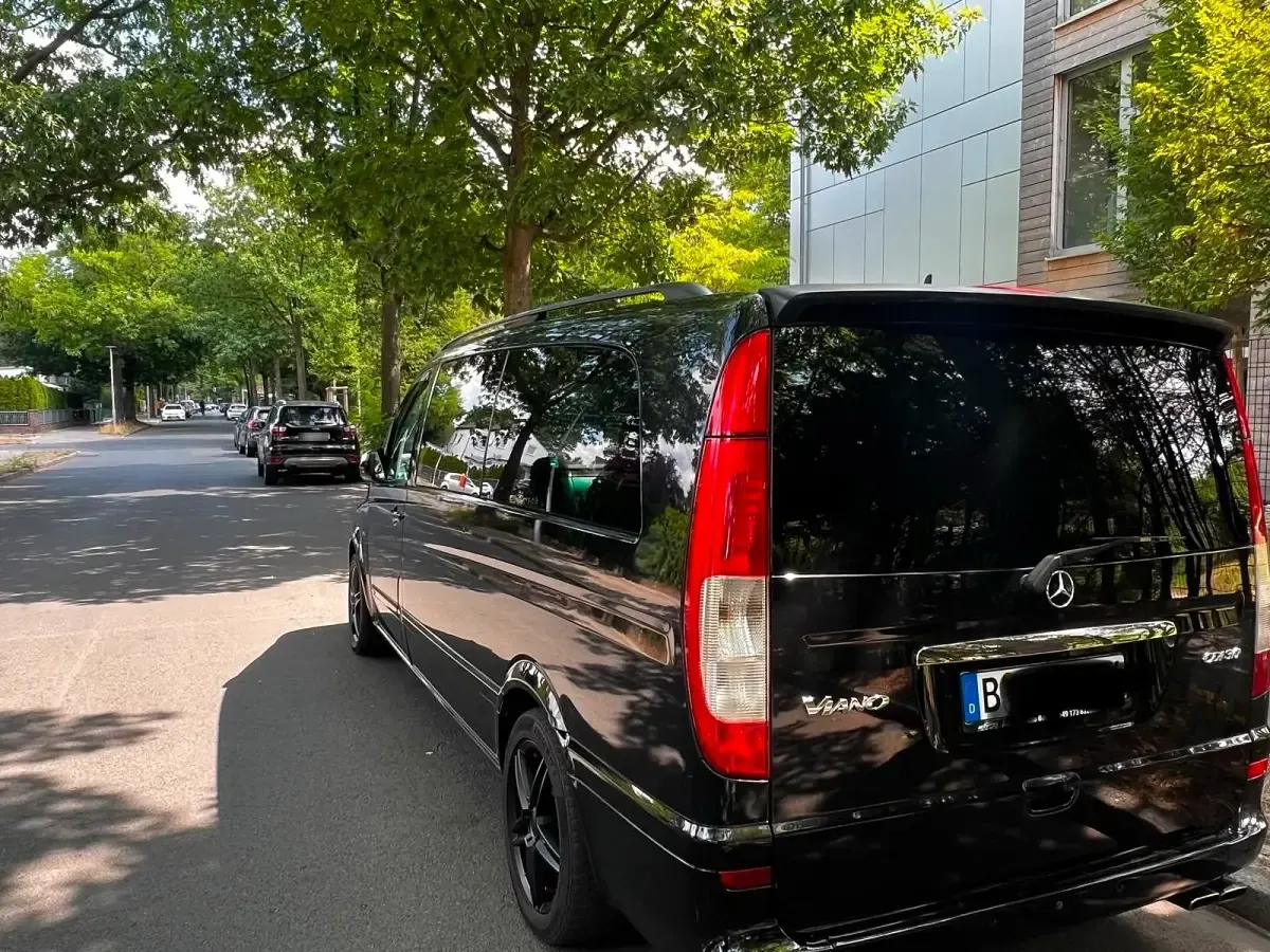 Gebraucht Mercedes Viano 204 PS (150 kW) 2009 Schwarz Van / Kleinbus
