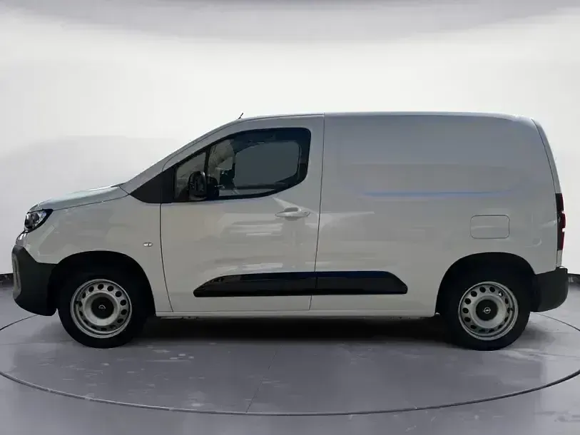 Gebraucht Opel Combo 102 PS (75 kW) 2024 Weiß icy Van / Kleinbus