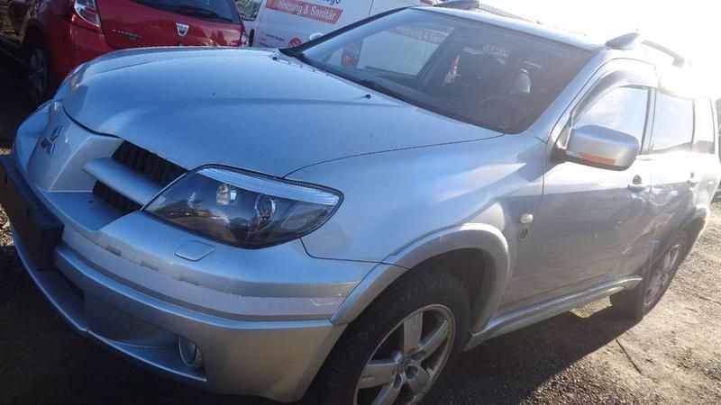 Gebraucht Mitsubishi Outlander Intense 160 PS (117 kW) 2006 Grau SUV