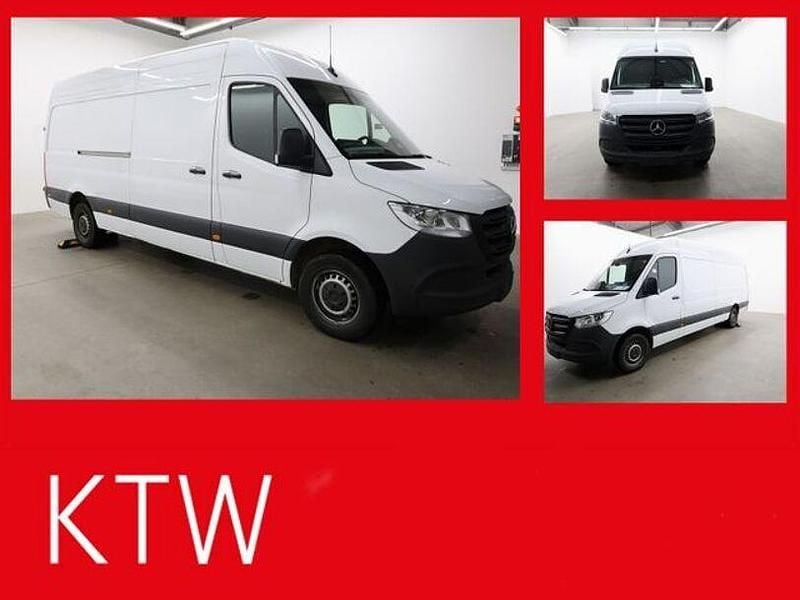 Gebraucht Mercedes Sprinter 170 PS (125 kW) 2025 Arktikweiss Van