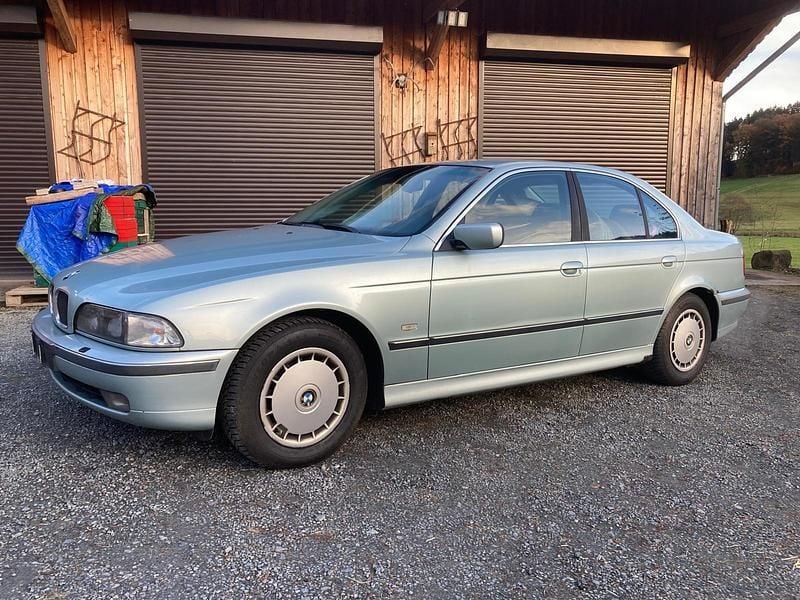 Gebraucht BMW 523 170 PS (125 kW) 1999 Grün Limousine