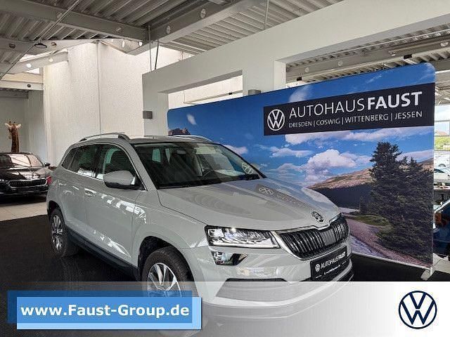 Silber Gebraucht 2021 Skoda Karoq Clever SUV | 20.900 € (Superpreis) - Bild 1/4
