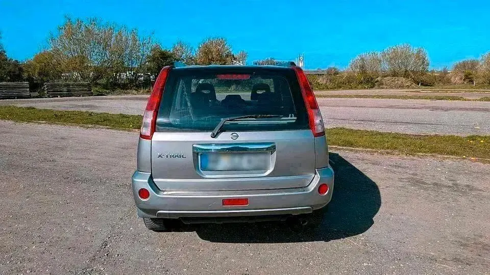 Gebraucht Nissan X-Trail 163 PS (119 kW) 2005 Grau SUV