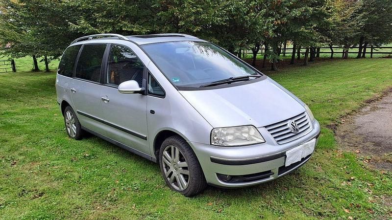 Silber Gebraucht 2006 VW Sharan Freestyle Van / Kleinbus | 2.500 € (Fairer Preis) - Bild 1/4