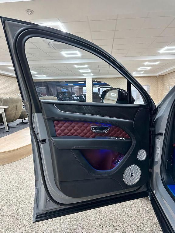 Gebraucht Bentley Bentayga 551 PS (405 kW) 2023 SUV