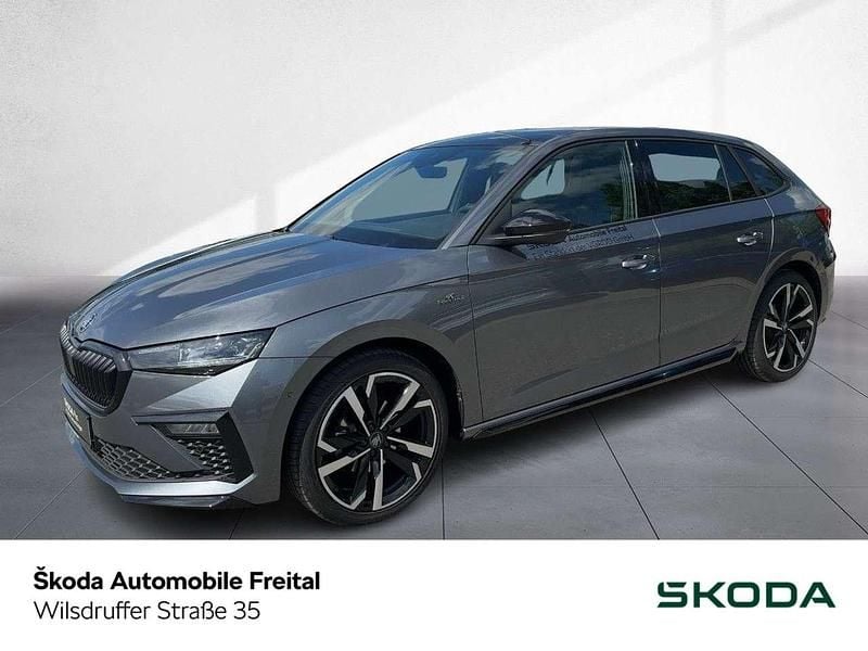 Graphitegrau metallic Gebraucht 2025 Skoda Scala Monte Carlo Kleinwagen | 27.890 € (Etwas zu teuer) - Bild 1/4