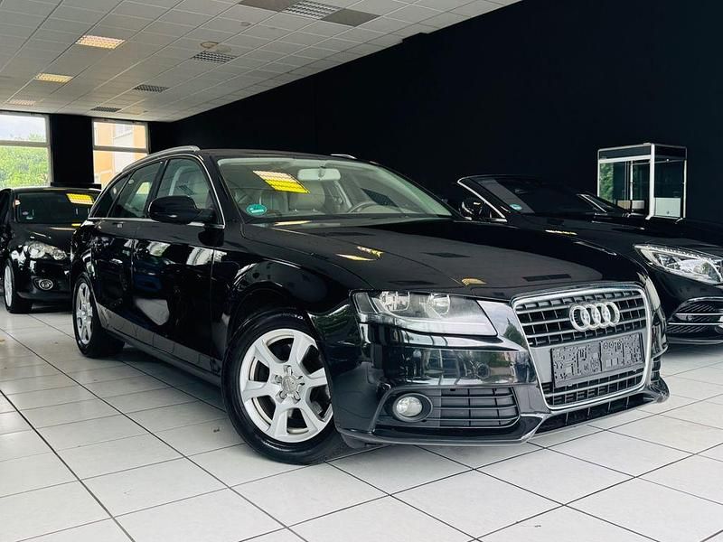 Schwarz Gebraucht 2011 Audi A4 Attraction Kombi | 8.990 € (Fairer Preis) - Bild 1/4
