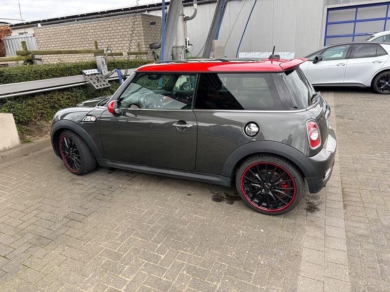 Gebraucht Mini John Cooper Works 211 PS (155 kW) 2011 Kleinwagen