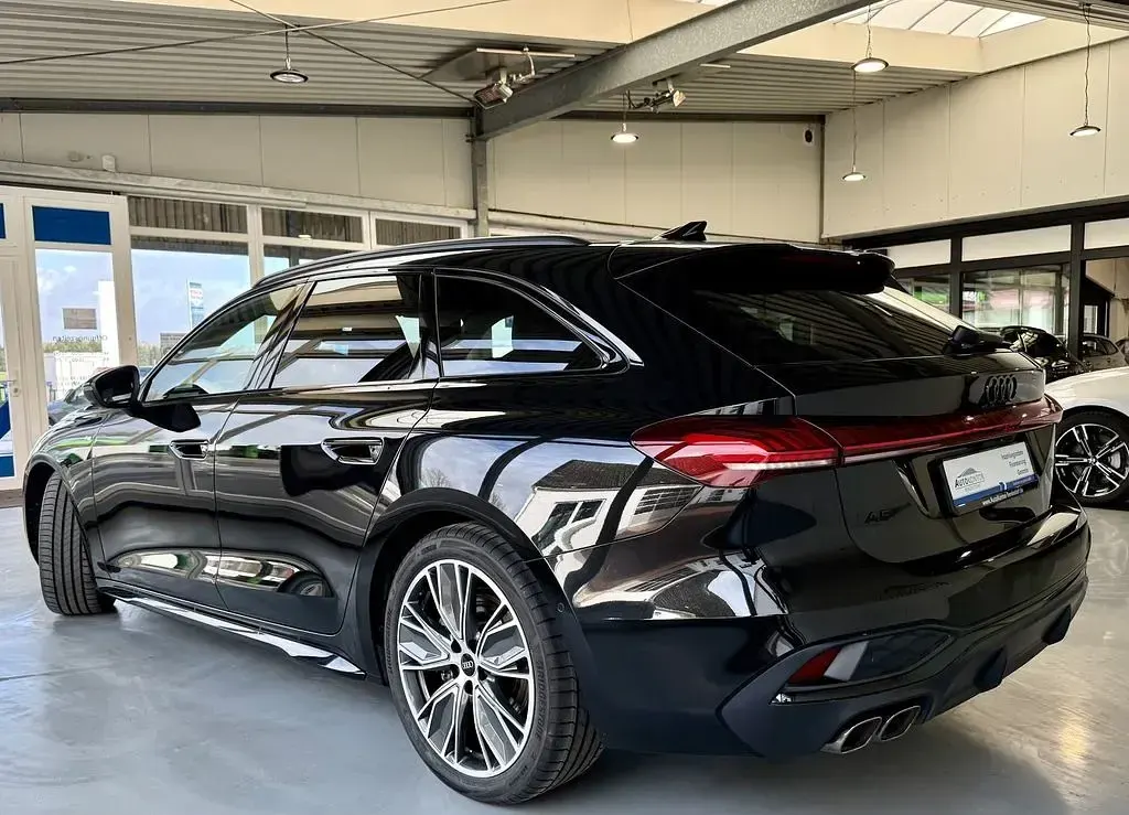 Gebraucht Audi A5 S-Line 204 PS (150 kW) 2025 Mythosschwarz Kombi