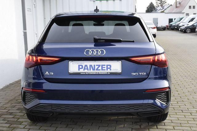 Second-hand Audi A3 Advanced 116 CP (85 kW) 2023 Albastru Berlinǎ