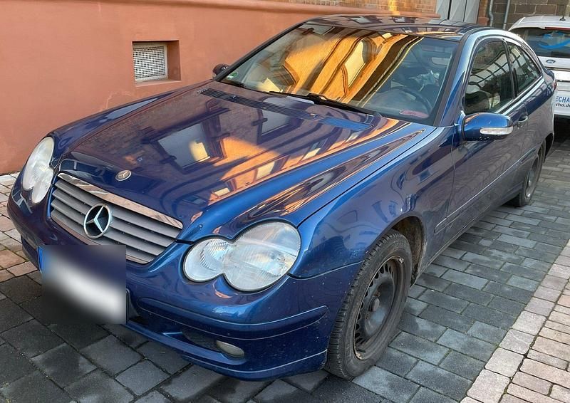 Blau Gebraucht 2001 Mercedes C180 Coupé | 990 € (Guter Preis) - Bild 1/4