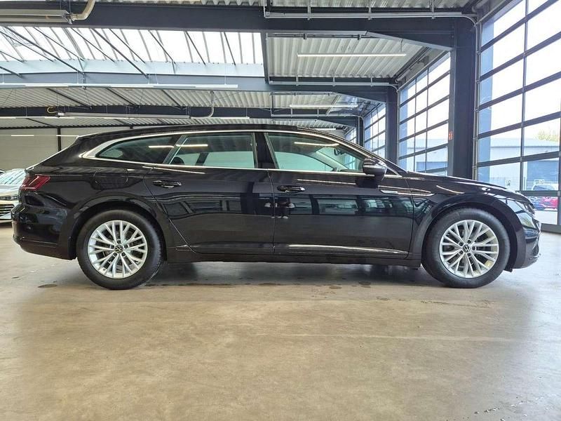 Gebraucht VW Arteon 167 PS (122 kW) 2022 Deep black Kombi