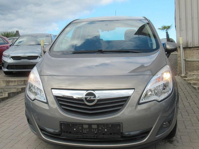 Grau Gebraucht 2012 Opel Meriva Van / Kleinbus | 3.890 € (Guter Preis) - Bild 1/4