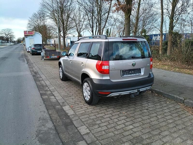 Gebraucht Skoda Yeti 122 PS (89 kW) 2013 Gold SUV