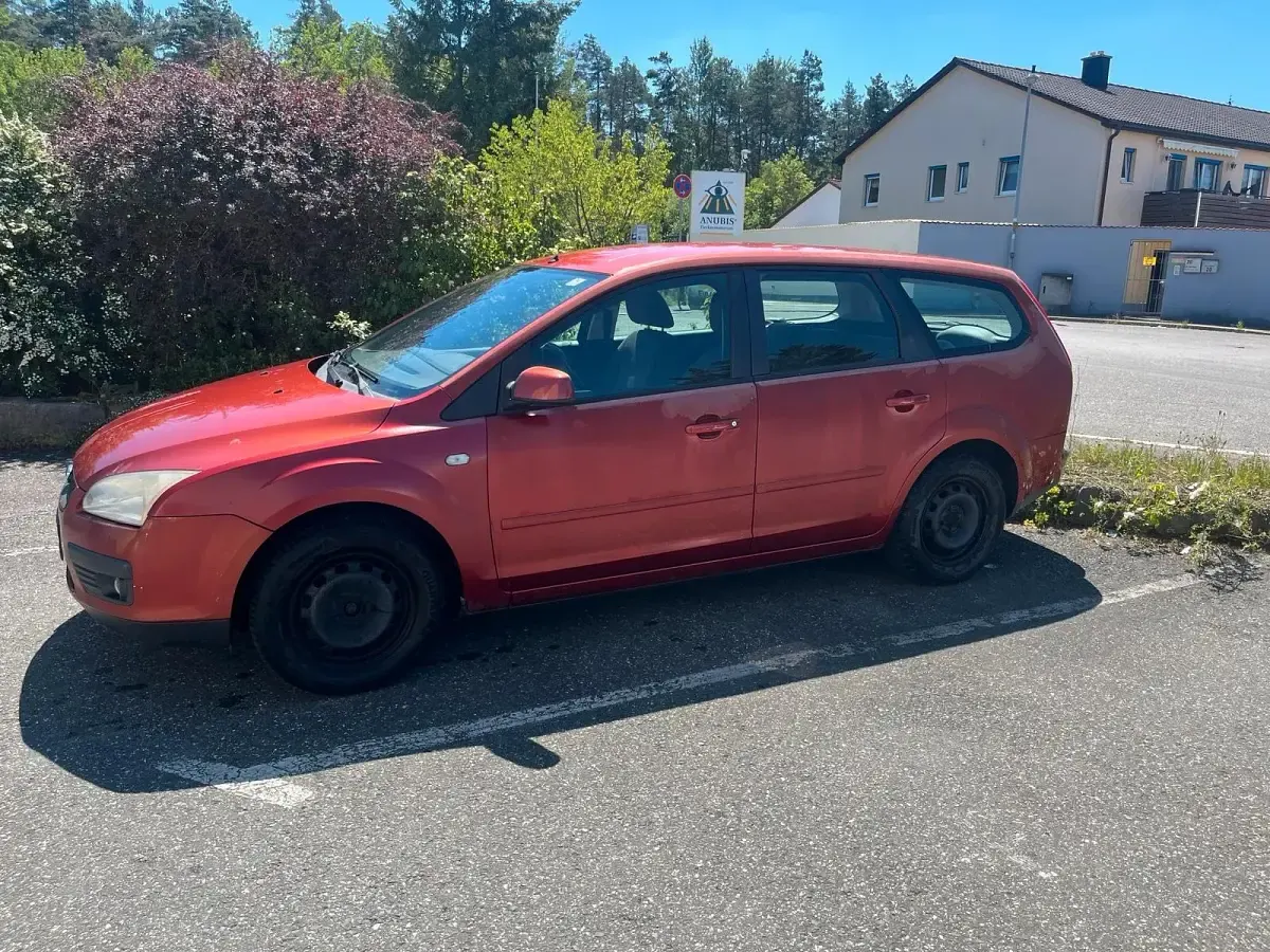 Usata Ford Focus 115 CV (84 kW) 2008 Rosso Station wagon