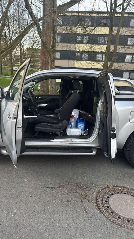 Gebraucht Nissan Navara 190 PS (139 kW) 2017 Grau Pickup