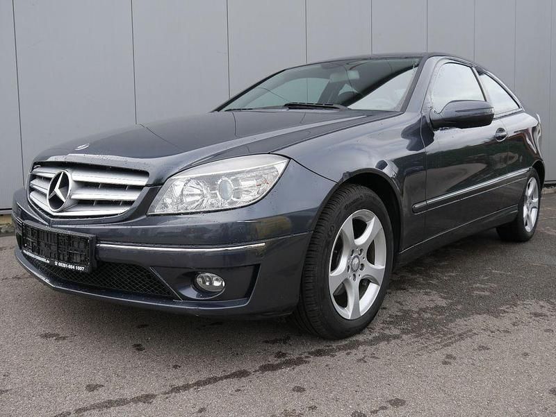 Grau Gebraucht 2009 Mercedes CLC180 Kleinwagen | 6.850 € (Fairer Preis) - Bild 1/4